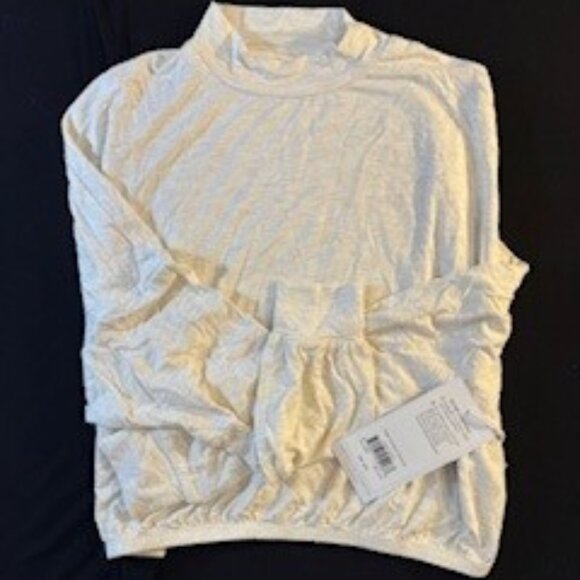 TAVI - Versatile Voyage Long Sleeve T - Oat/Cream Color - NWT - Picture 4 of 5